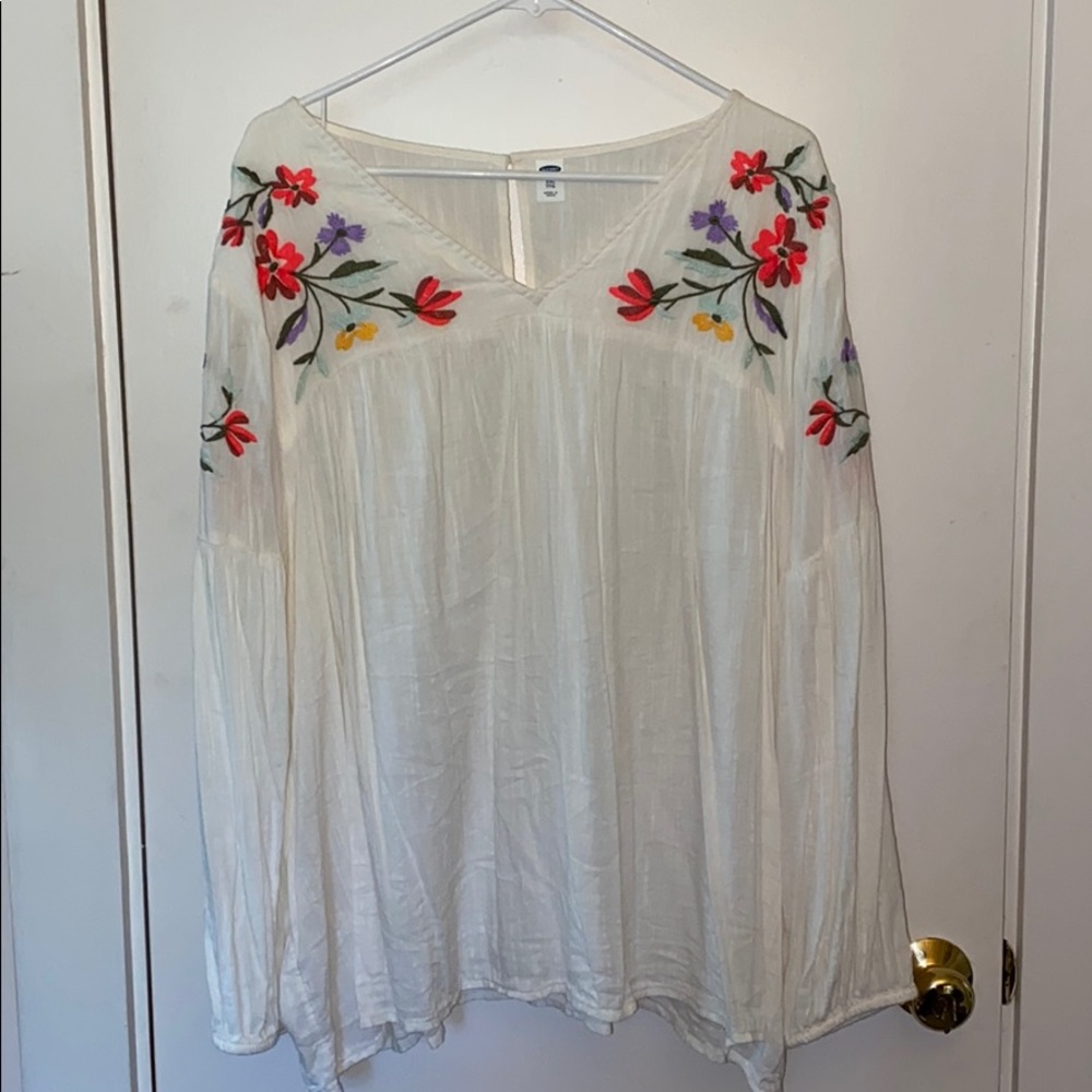 Old Navy Boho Embroidered Peasant Blouse